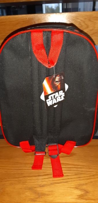 Mochila criança nova