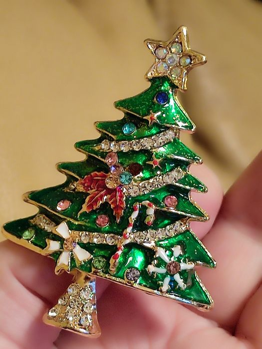 Broszki choinki do wyboru