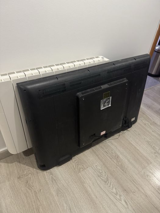 Televisão Blaupunkt 46’’ - Funciona bem, comando incluído