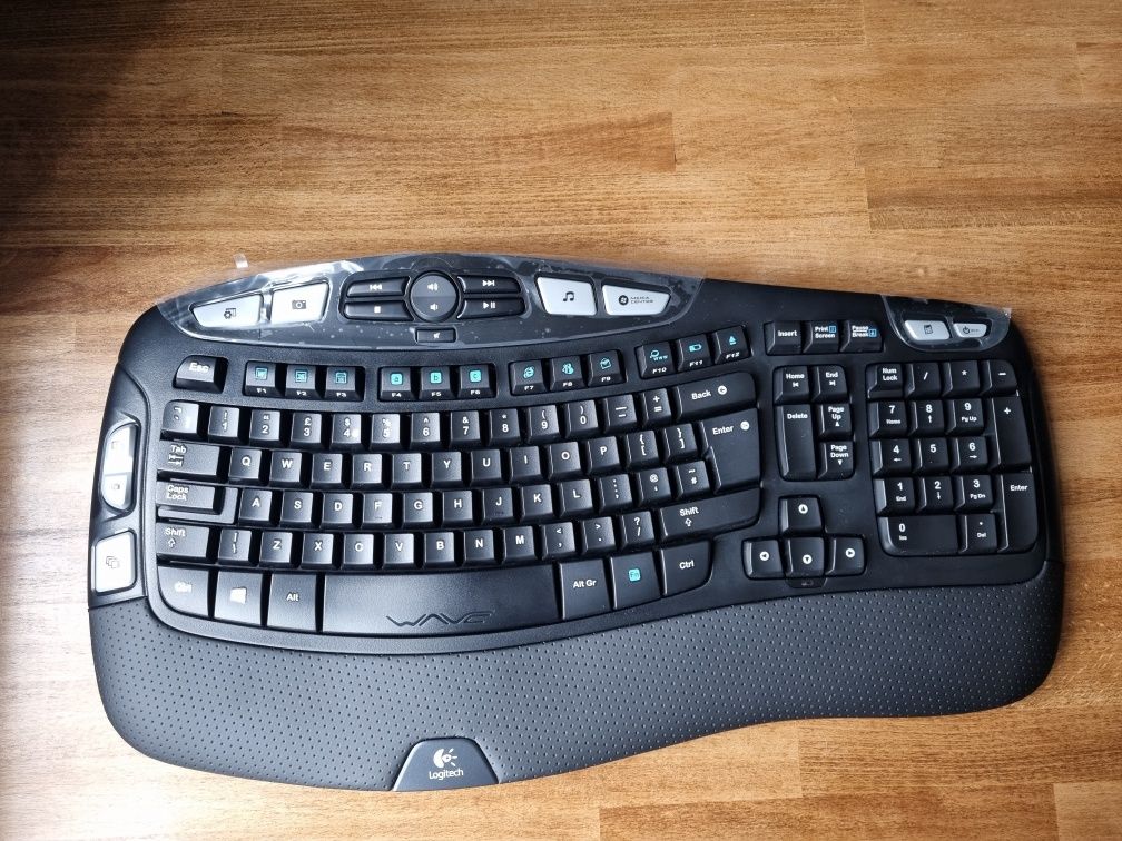 Klawiatura logitech K350 - nowa