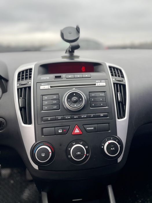 Продам своє авто Кіа сееd 2010