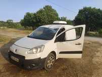 Peugeot Partner Frio acidentada