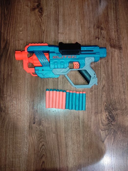 Продам Nerf Elite 2.0 Commander Rd 6