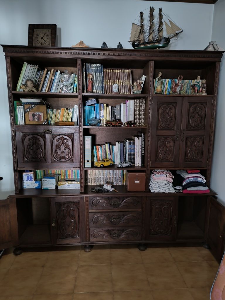 Móvel antigo sala