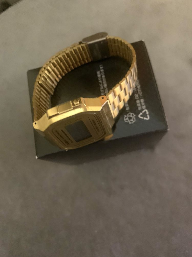 Relogio casio novo