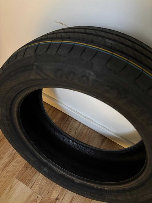 Pneu Goodyear EfficientGrip 2 SUV 225/55 R18 98 V