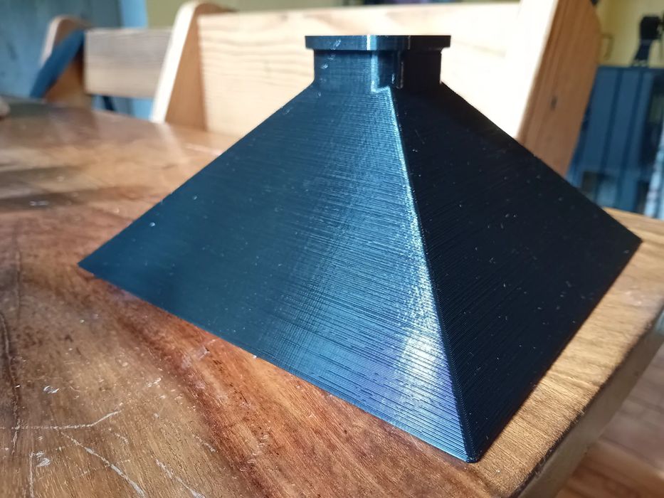 Molde de Areia em Forma de Pirâmide Egípcia