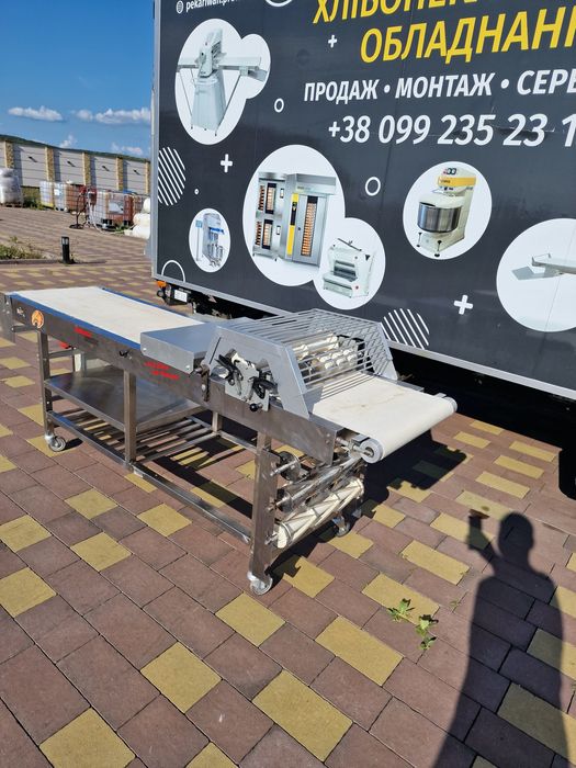 Стол для нарезки круассанов Рабочий стiл для нарiзки тiста Rondo NEU