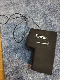 Duży pluszowy przycisk Enter (działający)