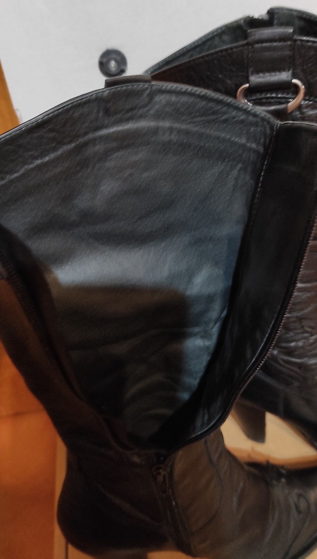 Botas alta pele preto
