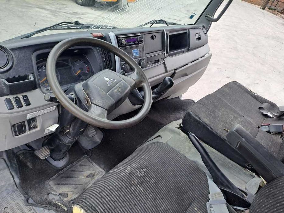 Mitsubishi Fuso Canter 3.0D Cabine Dupla, 2018, Nacional