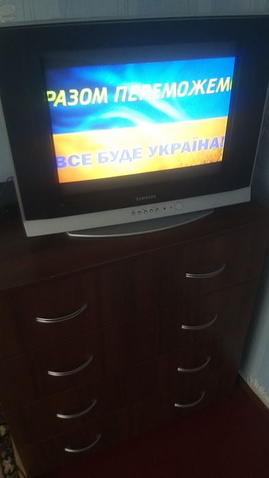 Продам телевізор разом з Т2