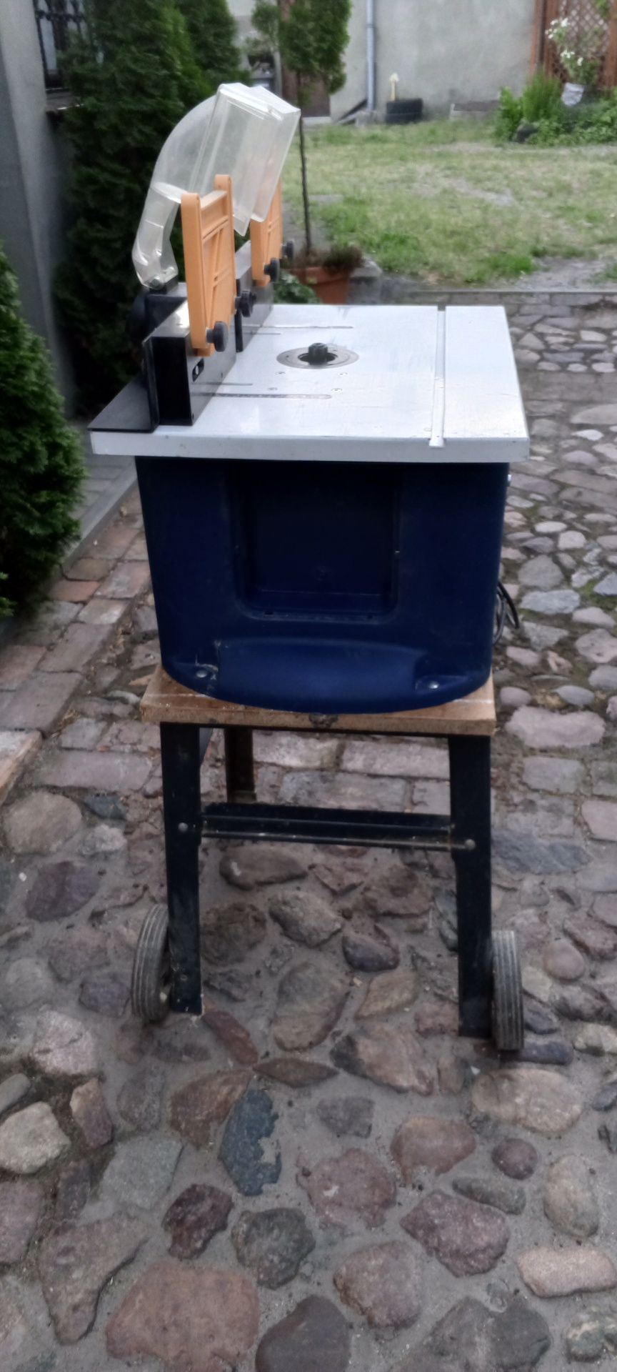 Frezarka dolnowrzecionowa 230v