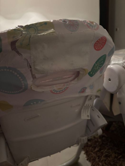 Cadeira de refeição de criança