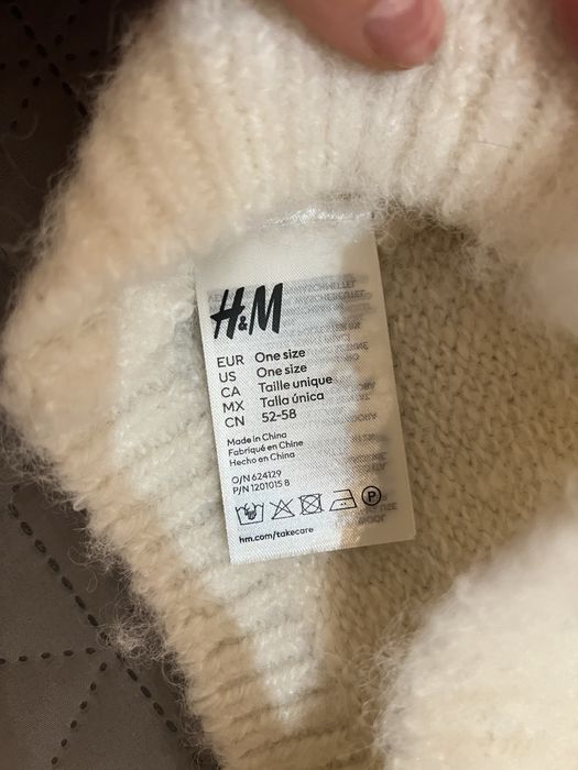 Капор новий. Поліестер+вовна