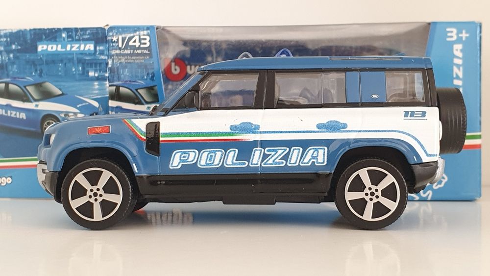 Land Rover Defender 110 Polizia Policja Bburago Burago 1:43