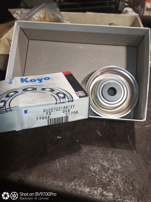 Ролик-натягувач ременя ГУР KOYO - PU207021RR1XY (зам.MD303884) MPS (K9