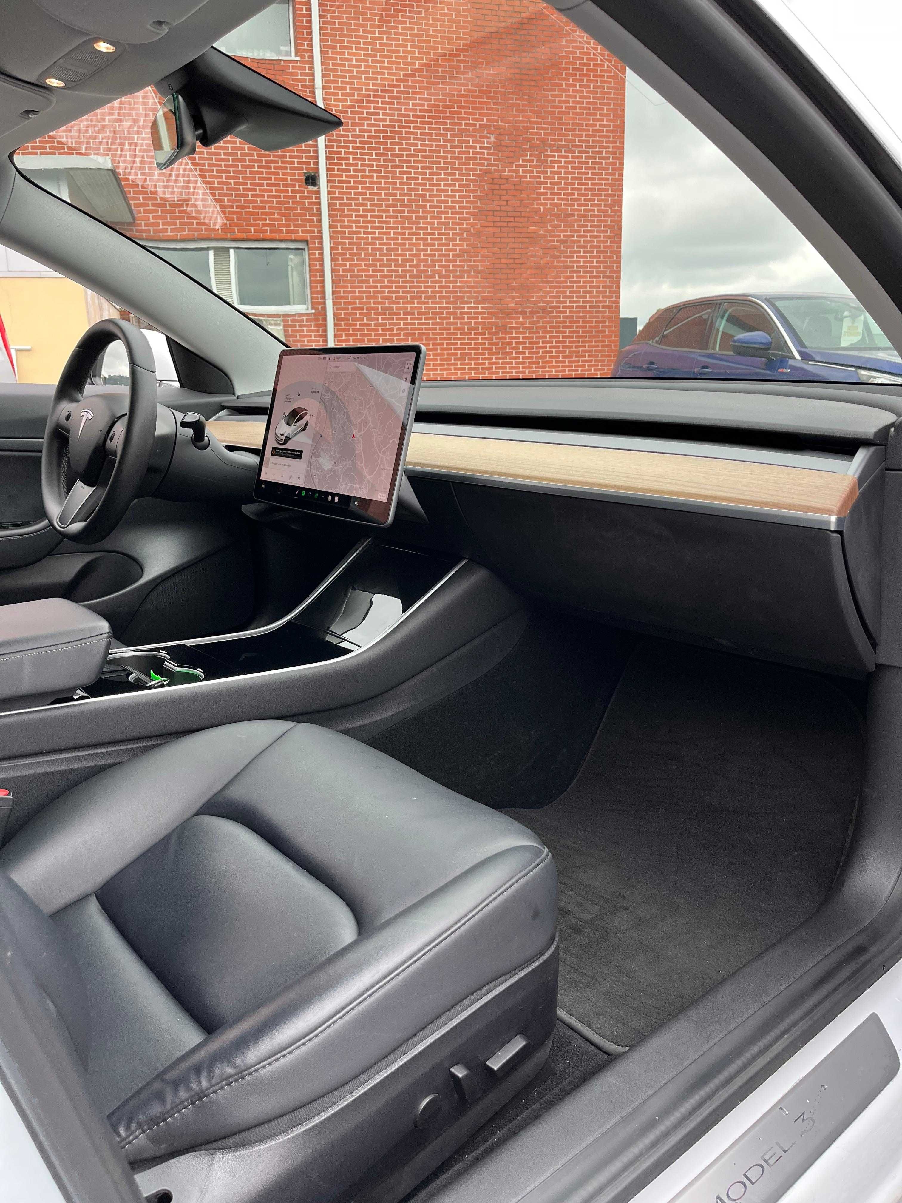 Tesla Model 3 Standard Range Plus | 60kWh | Garantia Incluída