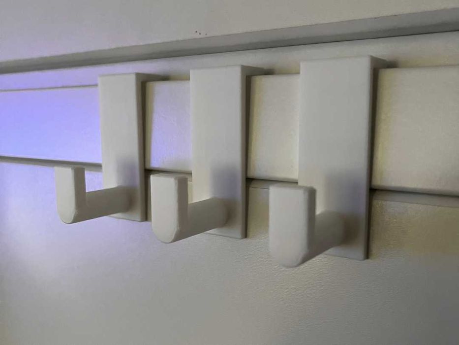 Wieszak uniwersalny – na torbę, słuchawki, kable 3 sztuki.