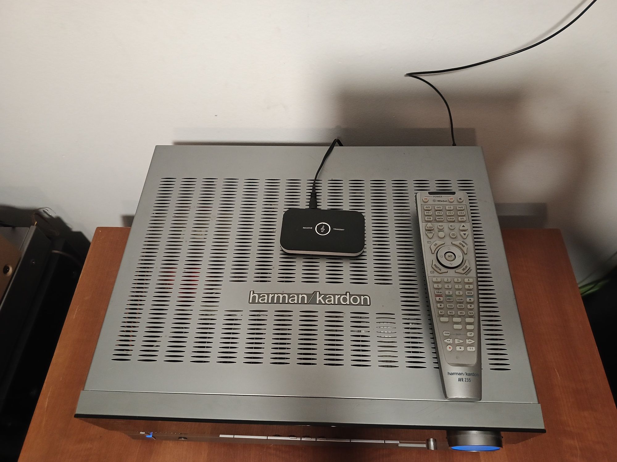 Amplituner HARMAN-KARDON HK 235
