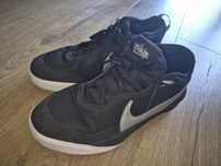 Buty chłopięce Nike rozm. 38,5.