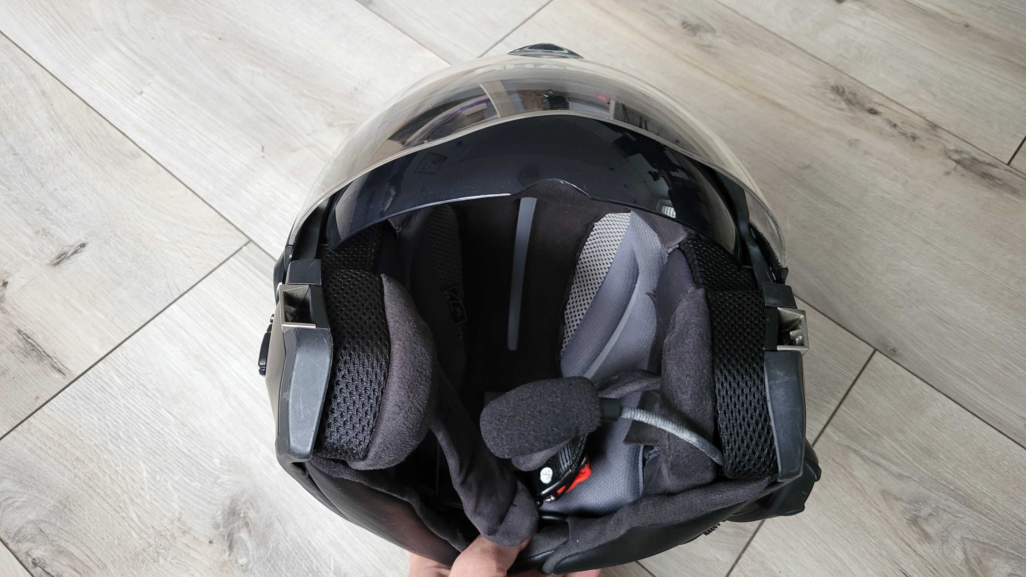 Kask motocyklowy szczękowy Shark Evoline Series 3 XL z intercomem.