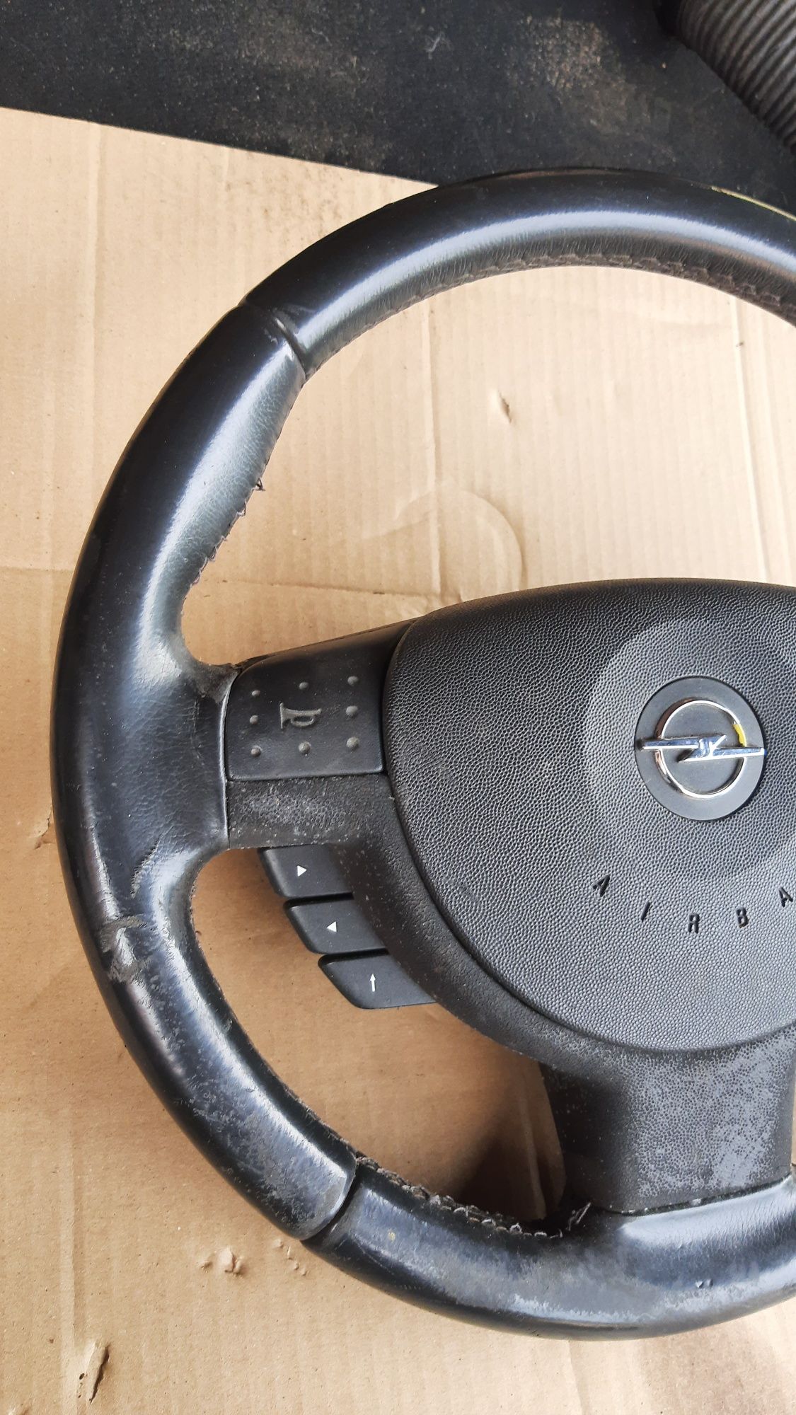 Kierownica skórzana z funkcją skóra opel corsa c combo