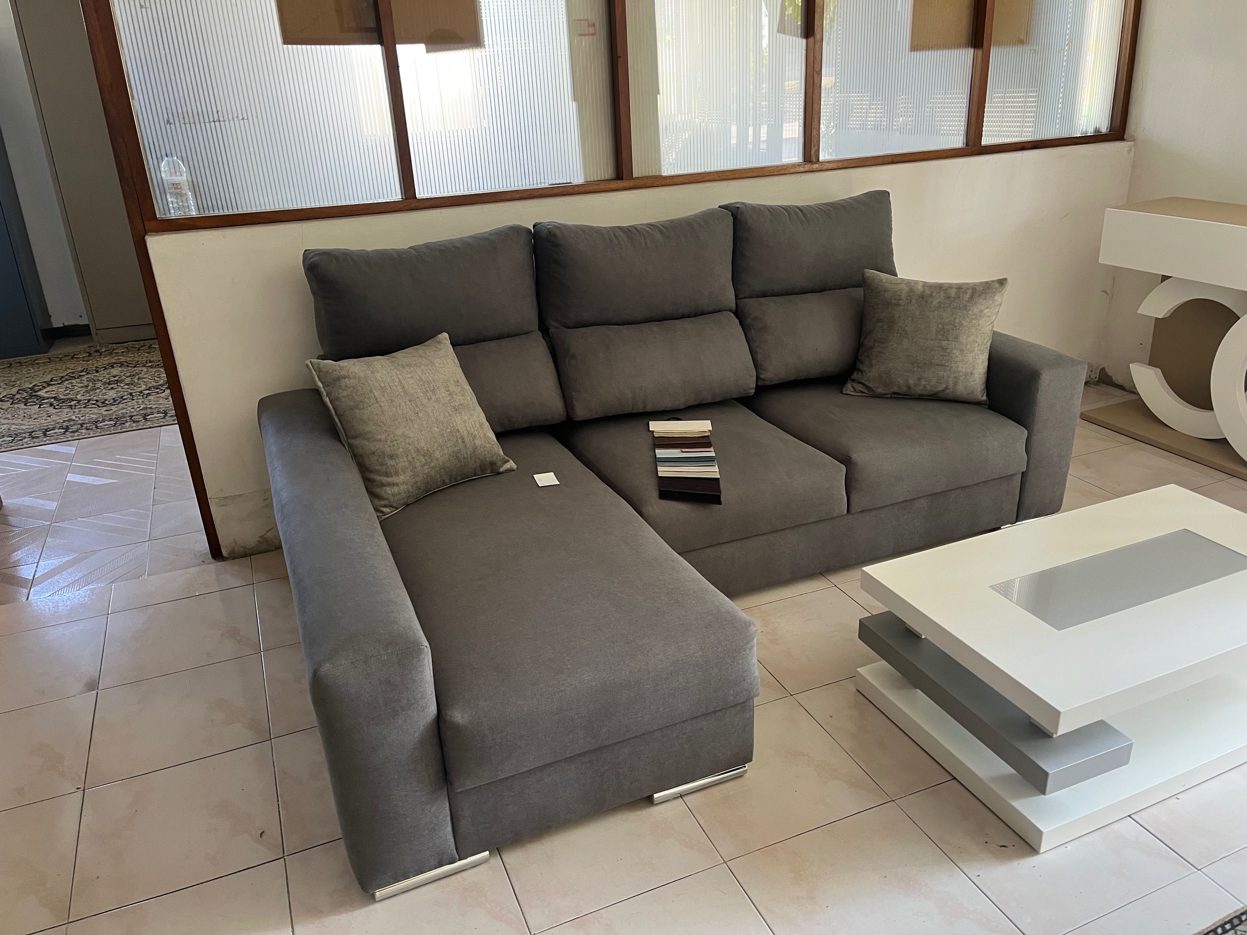 Sofá C/Chaise em tecido