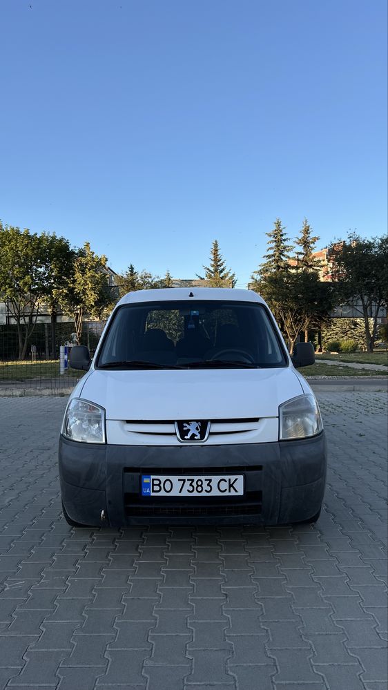 Продаю Peugeot Partner 2010