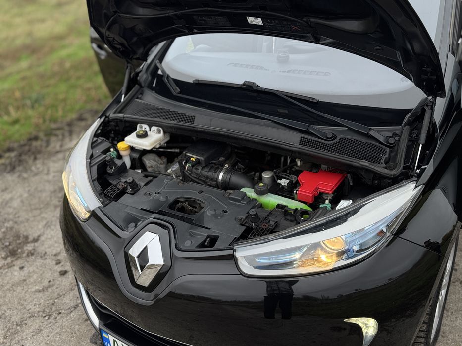 Продам элекро автомобиль Renault ZOE