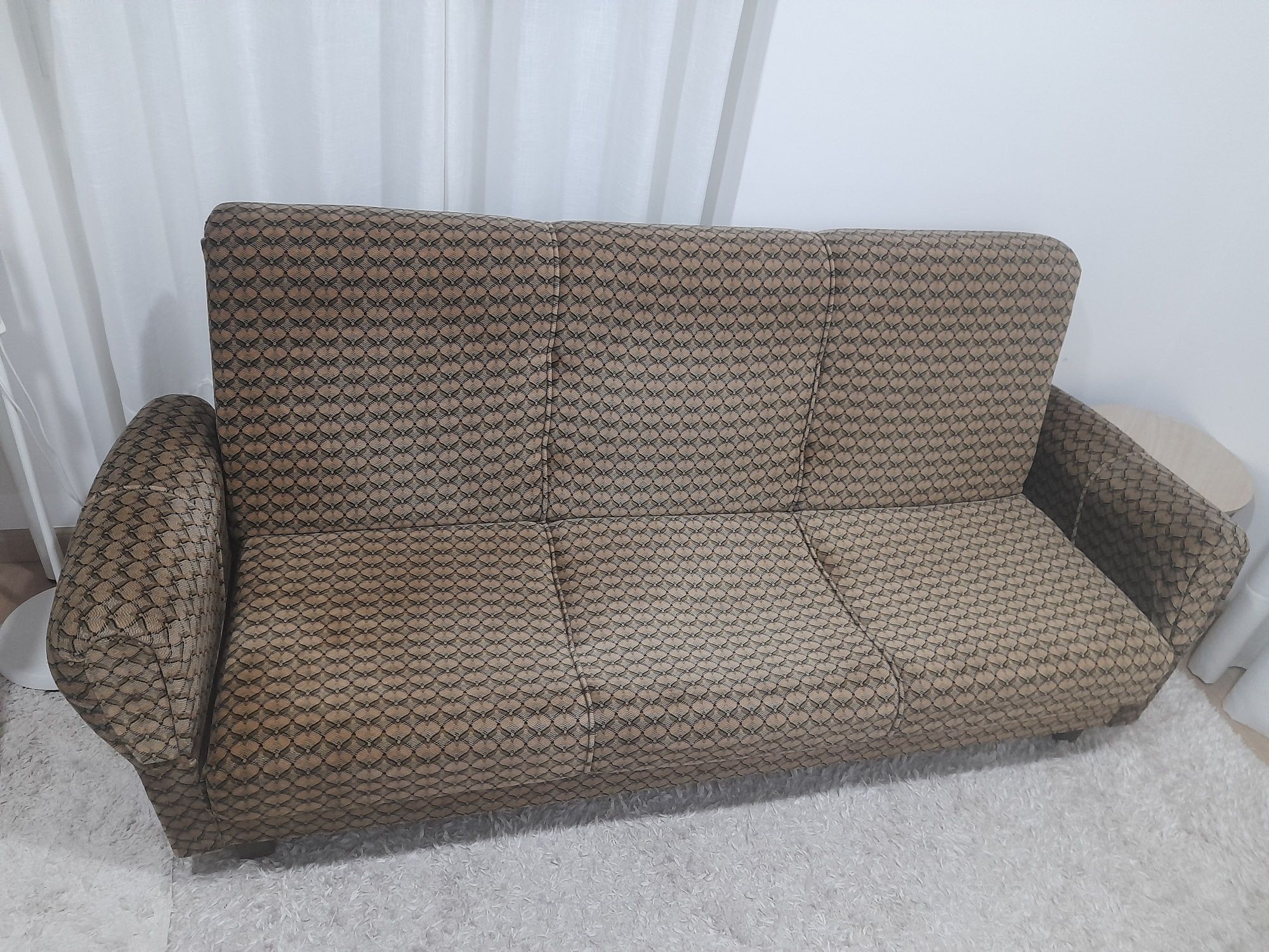 Sofá cama castanho