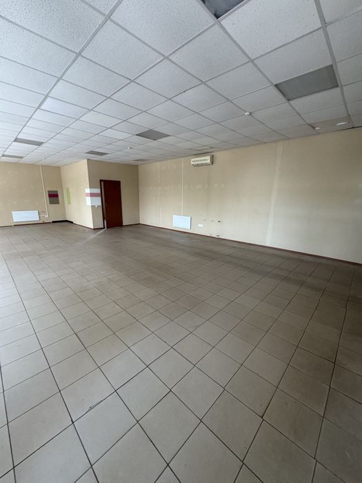 Аренда помещения р-н Славянского рынка