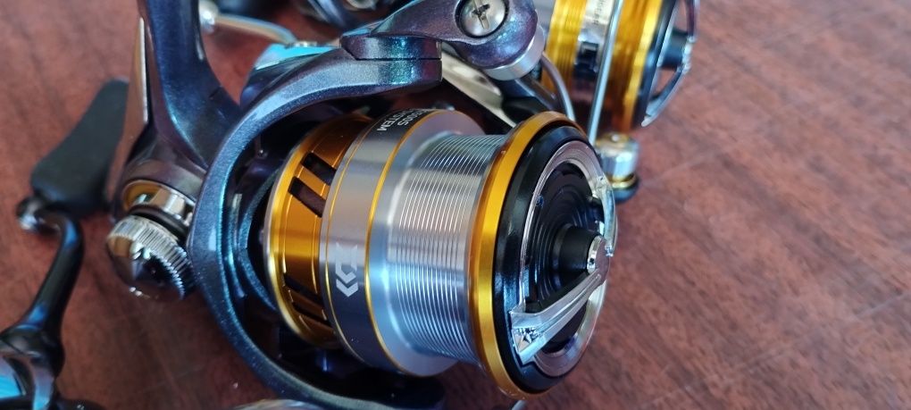 Котушка Daiwa Regal Revros Fuego LT 2500