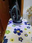 Ferro a vapor com base em led azul impecável
