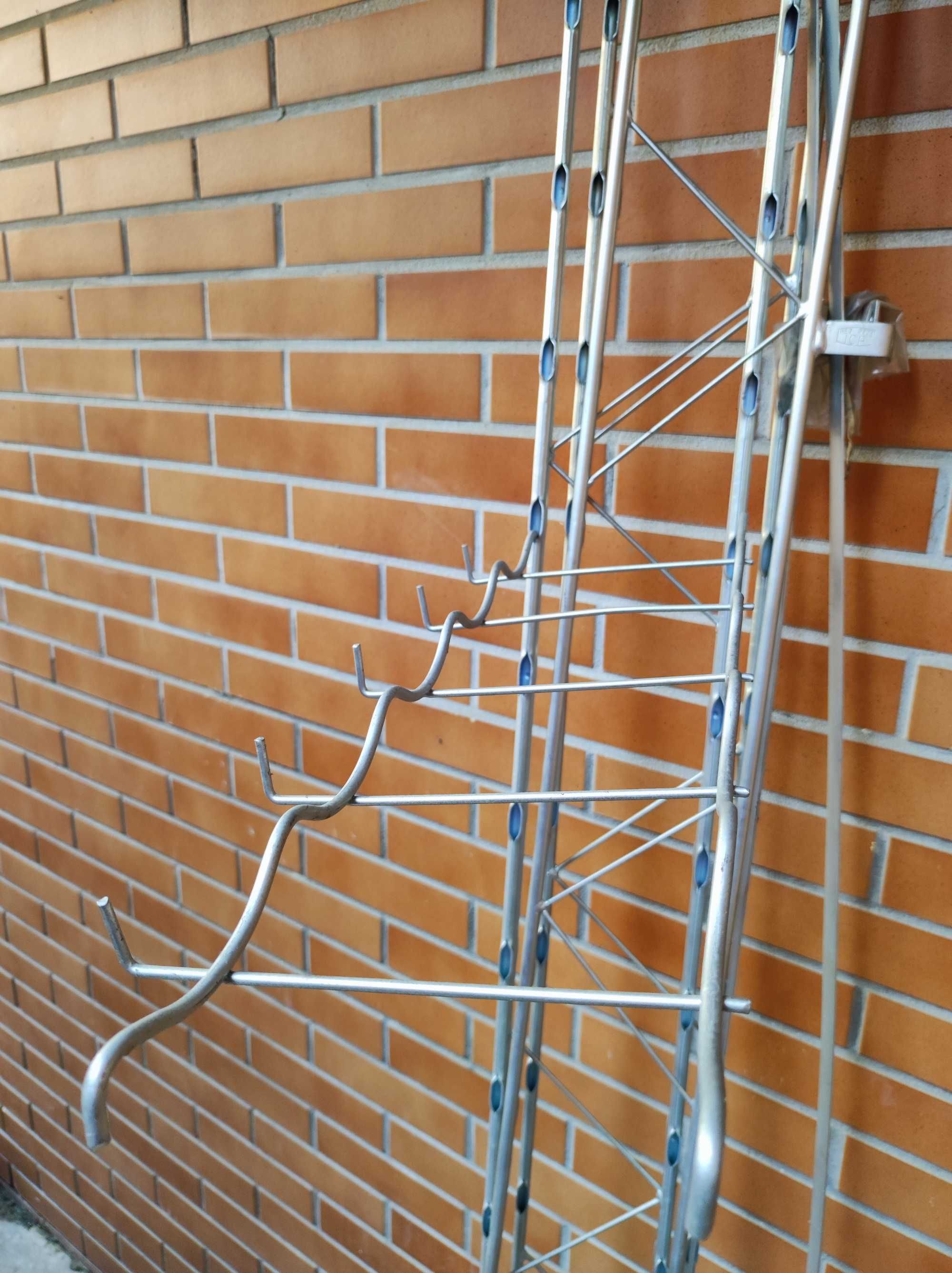 Garrafeira metálica 200 garrafas galvanizada