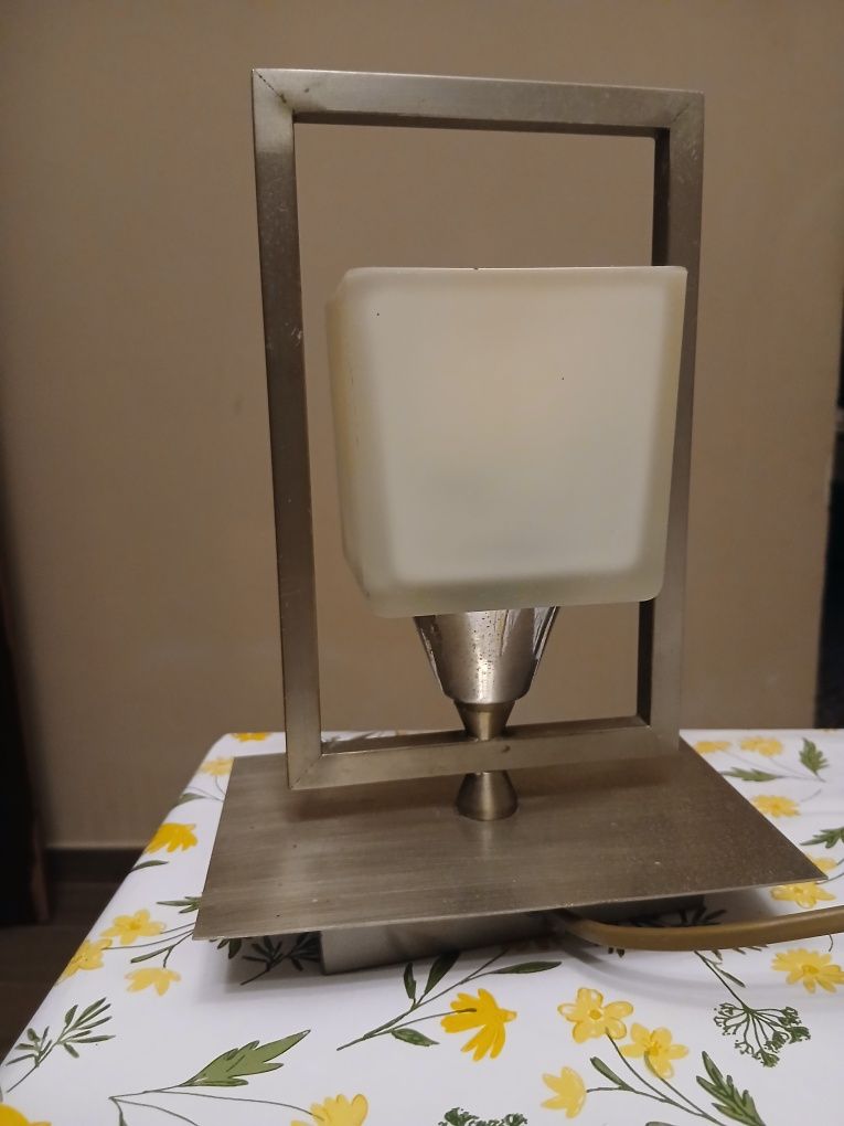 2 Candeeiros para mesa cabeceira