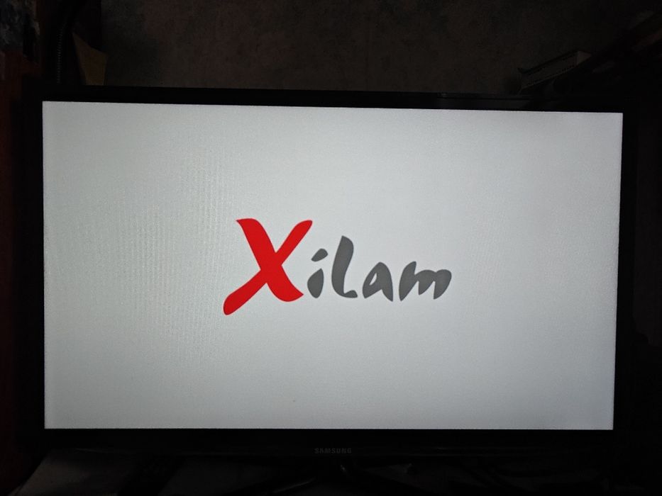 Samsung UE32ES6100 — 32" Full HD, Smart TV, LED, идеально работает