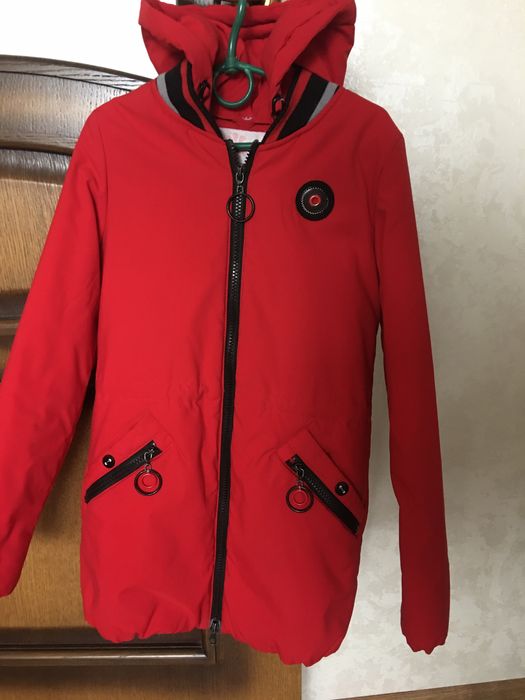 пальто на девочку 134-140 рост