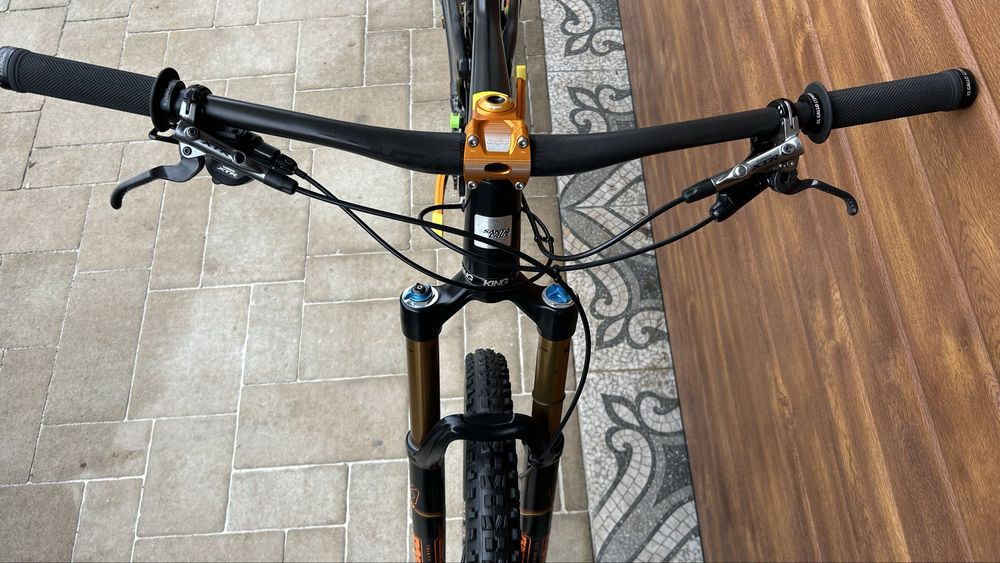 Двохпідві Santa Cruz Nomad cc Карбон 27,5" / L"