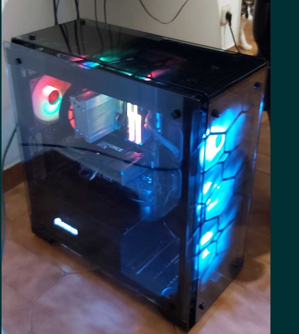 Caixa ATX Corsair Crystal 570X RGB Preta