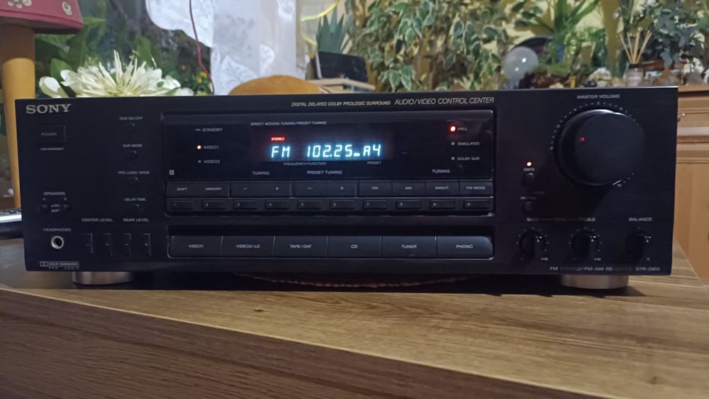 Amplituner Sony STR-D 611