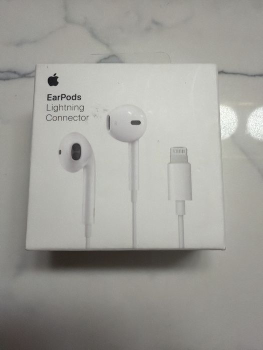 Earpods Lightning connector