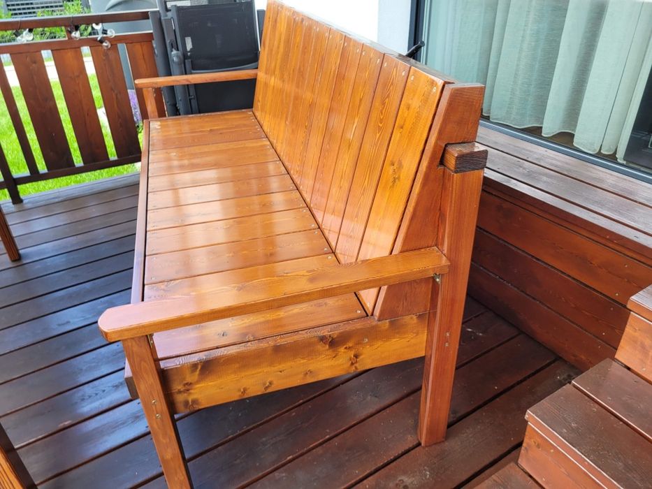 Ławka ogrodowa z modrzewia syberyjskiego