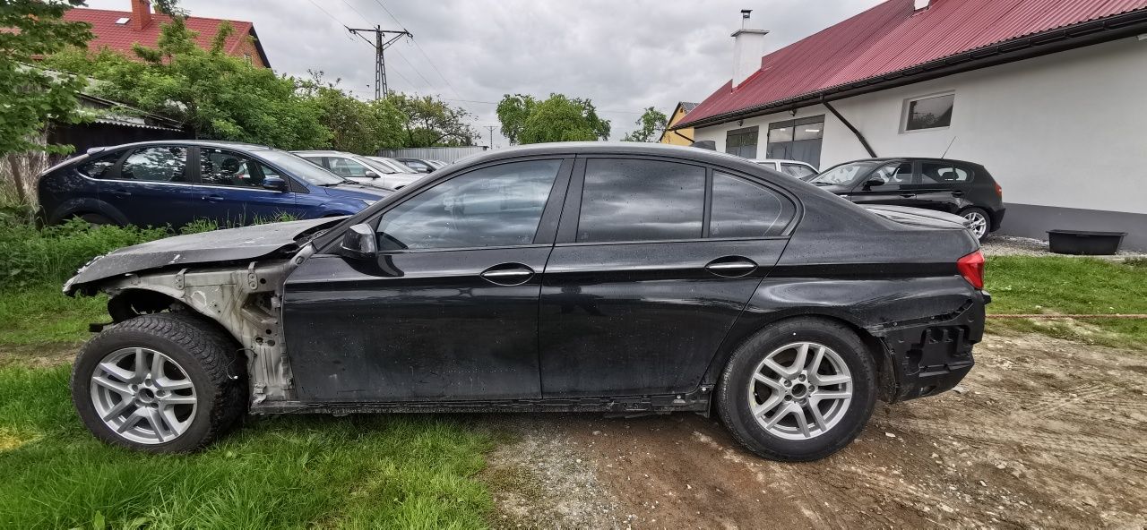 Bmw f10 2.0d 2011r