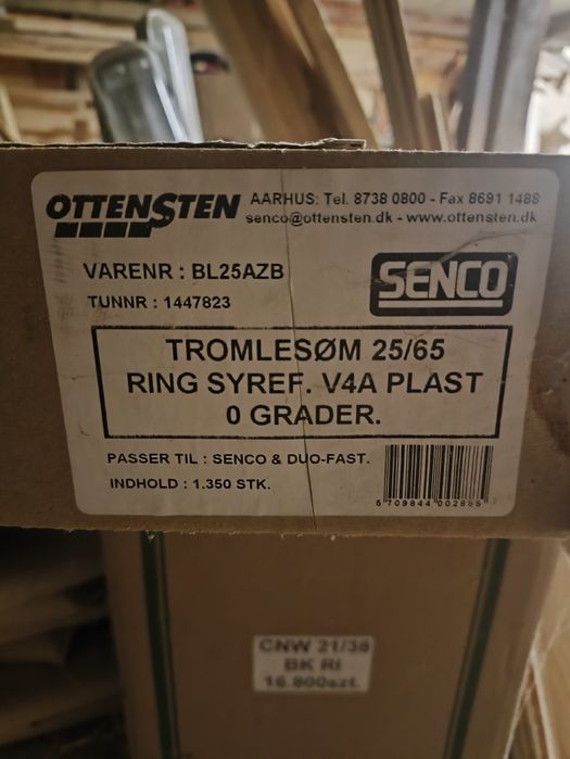 Gwoździe pierścieniowe łączone plastikiem