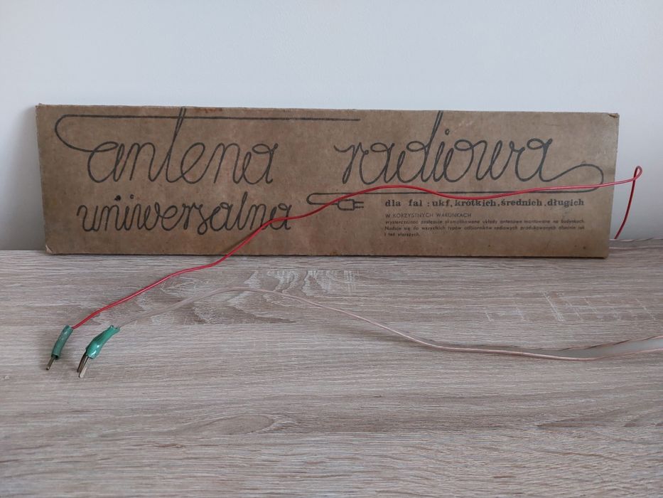Antena radiowa PRL Unitra dla fal: UKF, krótkie, długie