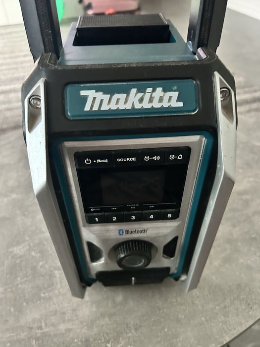 Radio budowlane Makita DMR114