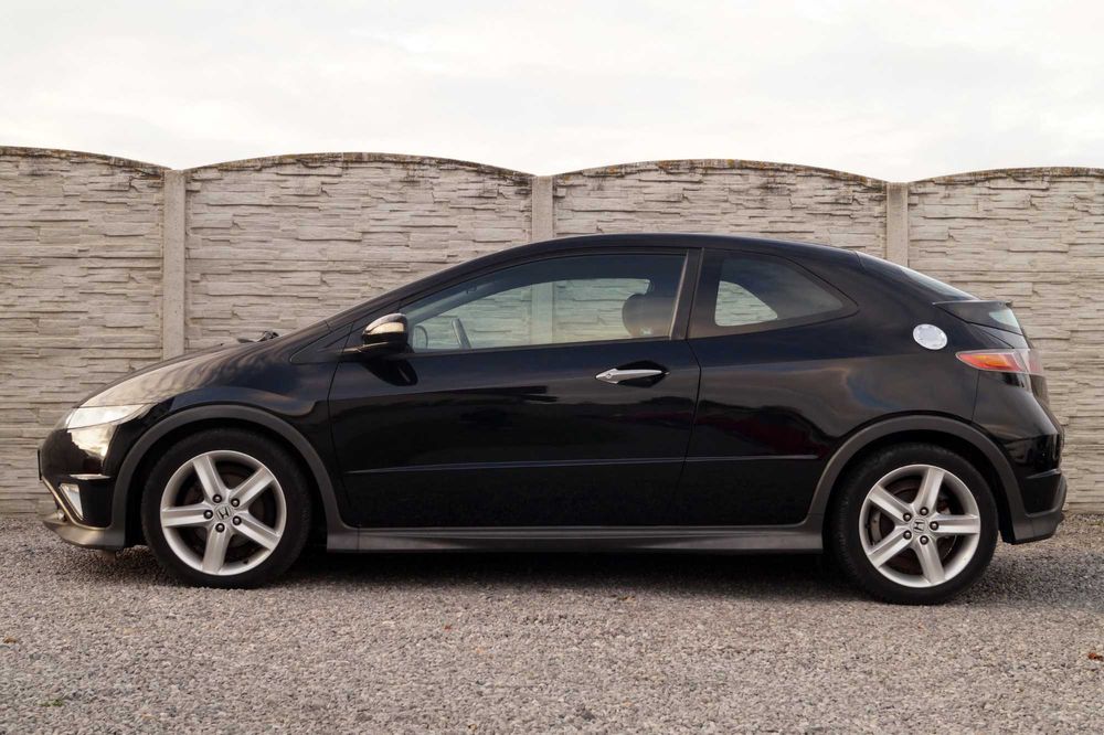 HONDA CIVIC UFO TYPE-S 1.8 16v 140km Alu 17 PDC klima 137000km