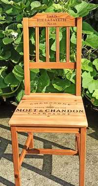 Krzesła drewniane - stylowe