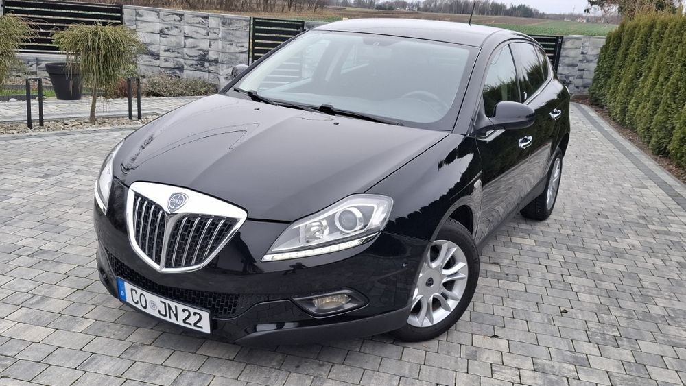 Lancia Delta 1.4 Turbo Zabdana Niski Przebieg Bezwypadek